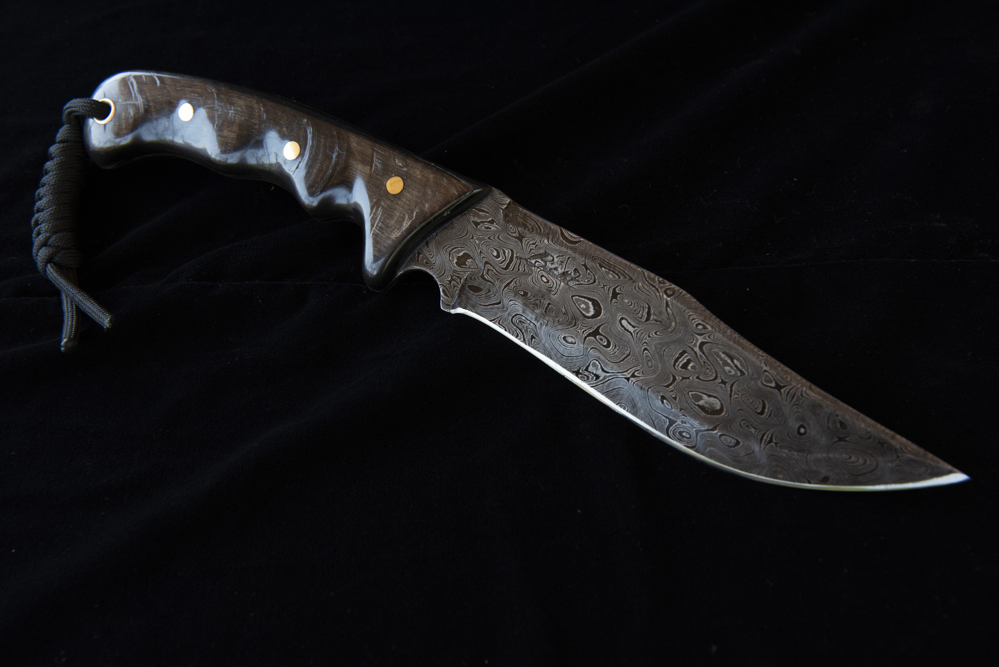 Bowie knife